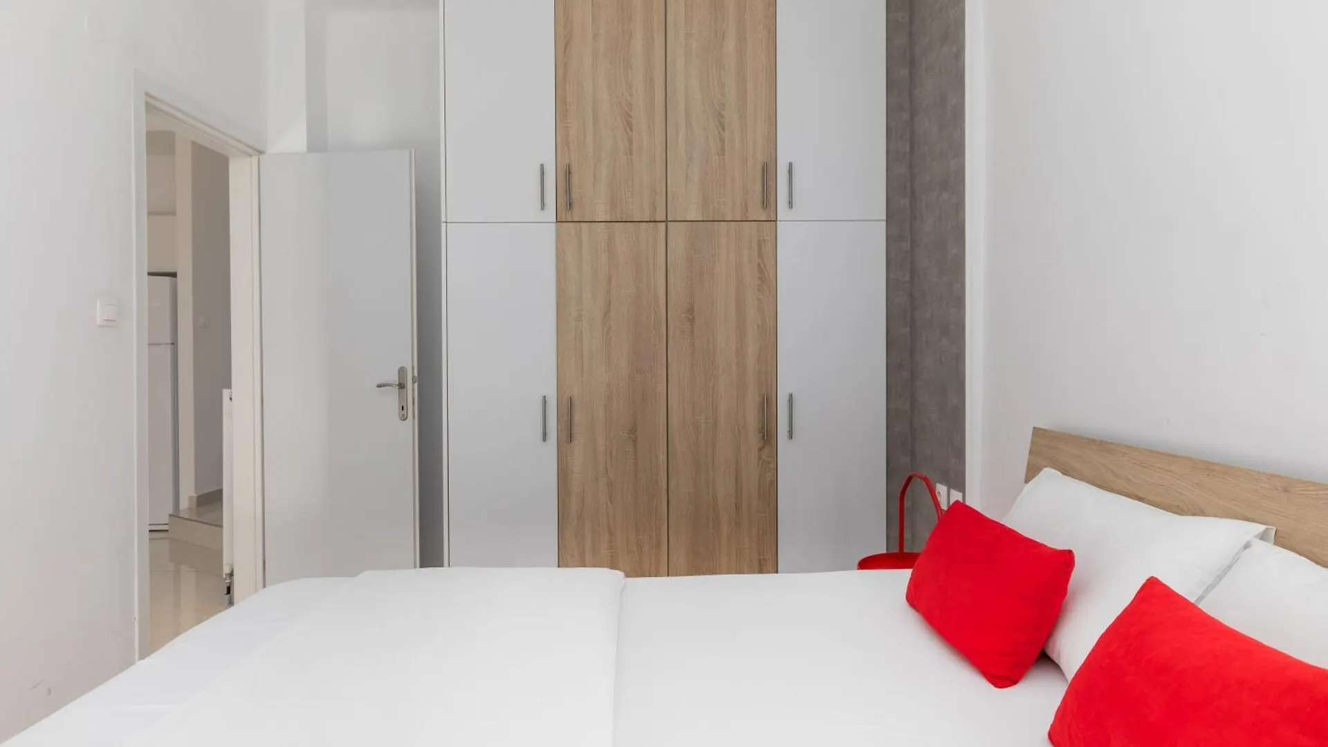 Raspberry Apt By Halu! Apartments Thessaloniki